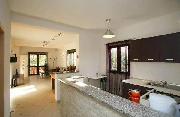 Apartment With Pool Adria Marčana